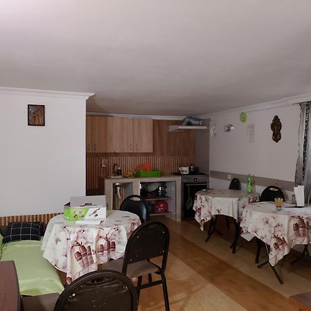 Хостел Jesis Батуми Экстерьер фото